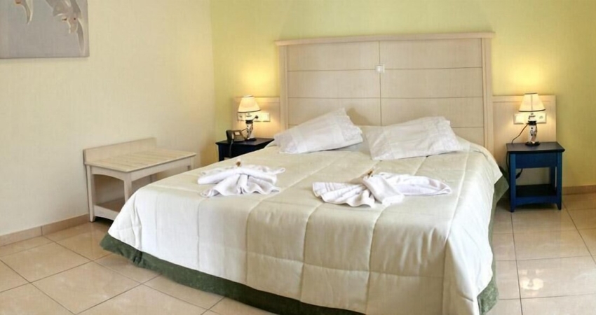 Theofilos Superior Hotel