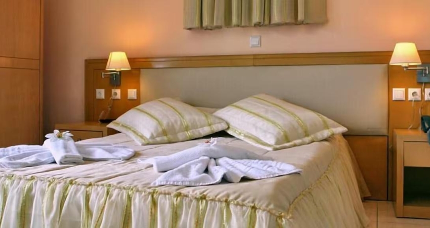 Theofilos Superior Hotel