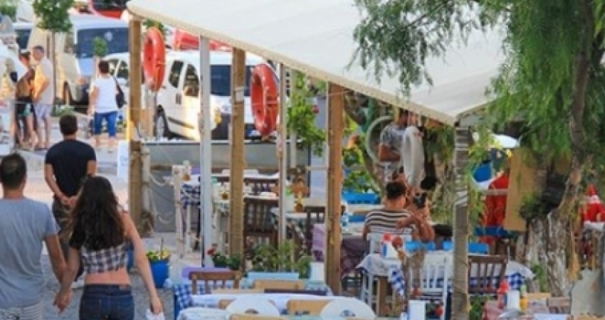 19 MAYIS ÇEŞME & ALAÇATI TURU