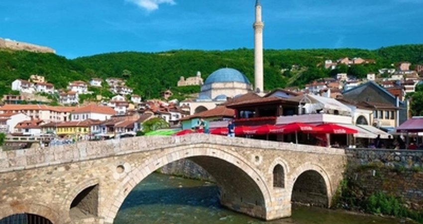 UÇAKLA VİZESİZ KOSOVALI BALKAN TURU 