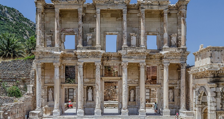 KUŞADASI EFES ŞİRİNCE MERYEMANA TURU