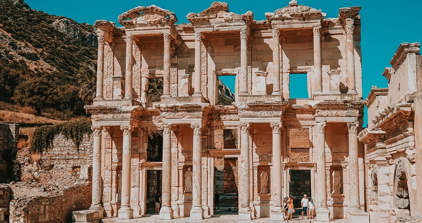 KUŞADASI EFES ŞİRİNCE MERYEMANA TURU