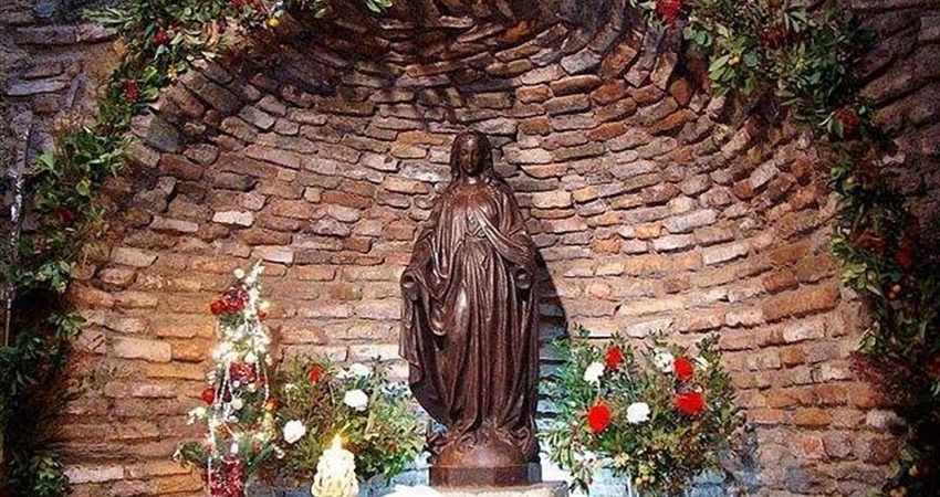 KUŞADASI EFES ŞİRİNCE MERYEMANA TURU