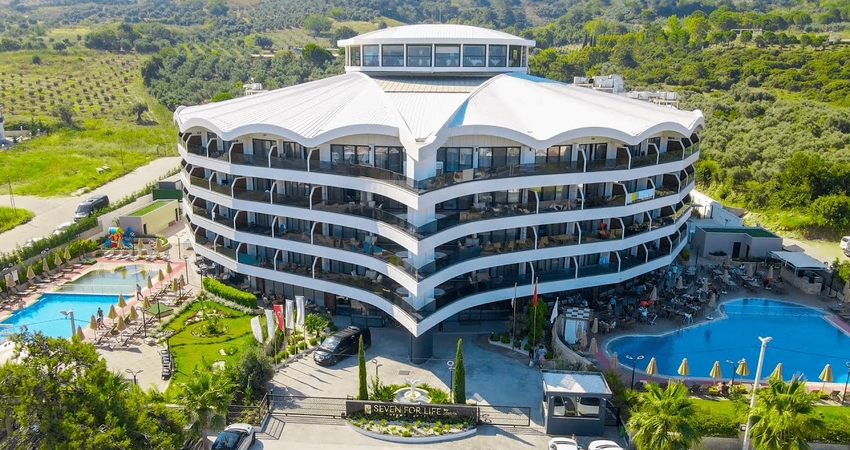 SEVEN FOR LIFE TERMAL OTEL KUŞADASI 