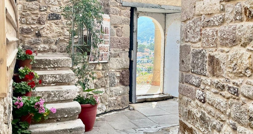 YILBAŞI ÖZEL 3 GÜN 2 GECE MİDİLLİ ADASI TURU LESVİON OTEL 