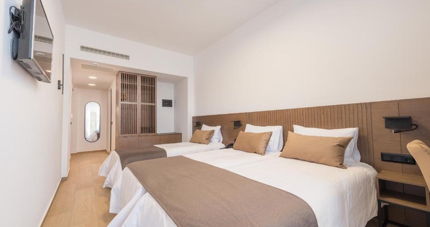 YILBAŞI ÖZEL 3 GÜN 2 GECE MİDİLLİ ADASI TURU LESVİON OTEL 