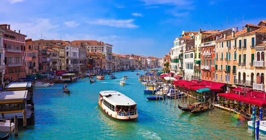 UÇAKLA BÜYÜK İTALYA VE GÖLLER BÖLGESİ TURU