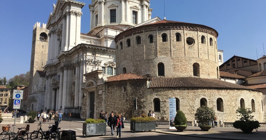 UÇAKLA BÜYÜK İTALYA VE GÖLLER BÖLGESİ TURU