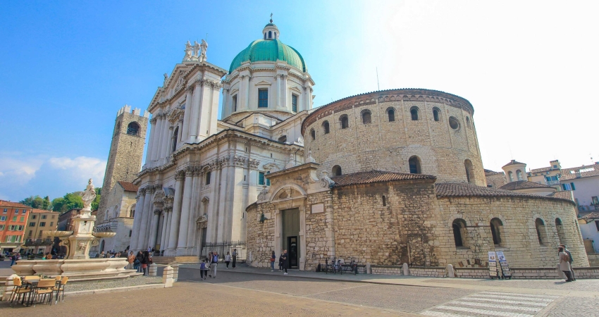 UÇAKLA BÜYÜK İTALYA VE GÖLLER BÖLGESİ TURU