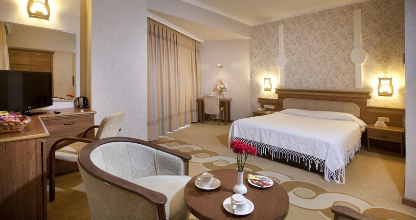 LİDYA SARDES OTEL 2 GECE